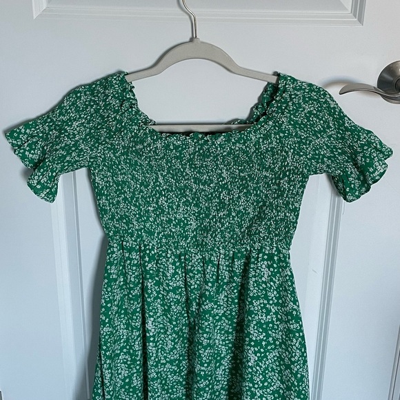 Lulus smocked floral maxi Dress green white 35447 - Picture 3 of 13